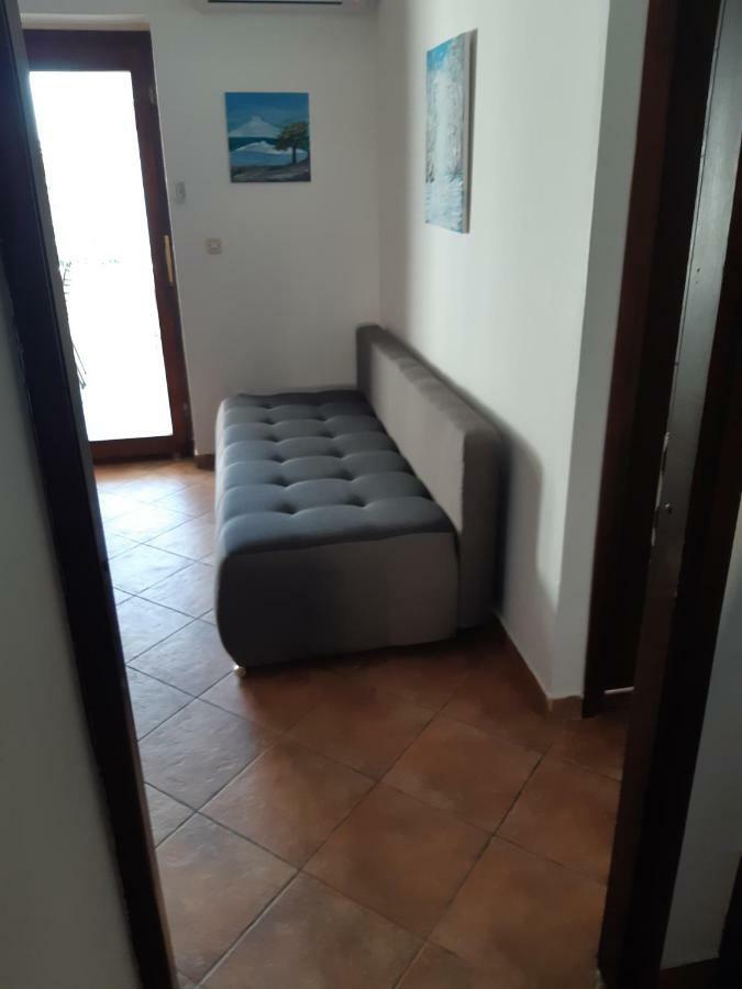 Apartments Vukelic Starigrad Paklenica Ngoại thất bức ảnh